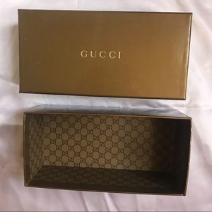 Gucci box w/certificate